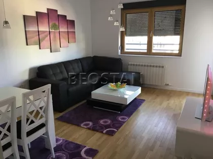 Blok 11c - Stari Merkator | 4zida.rs
