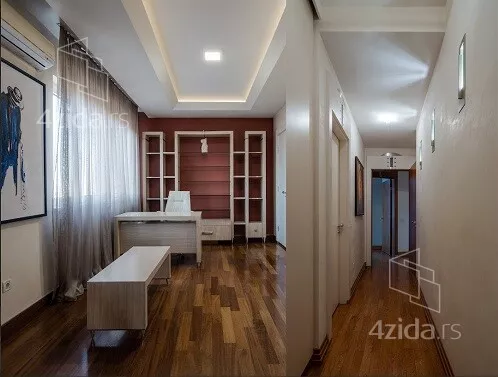 Petosoban stan | 4zida