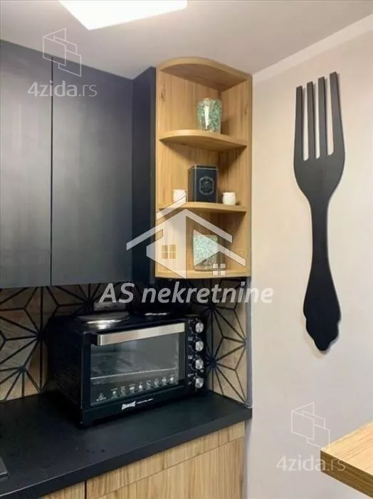 Garsonjera | 4zida