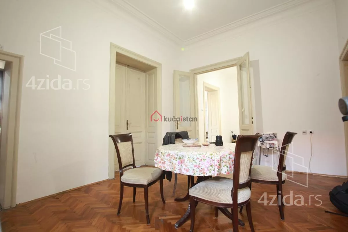 Šestosoban stan | 4zida