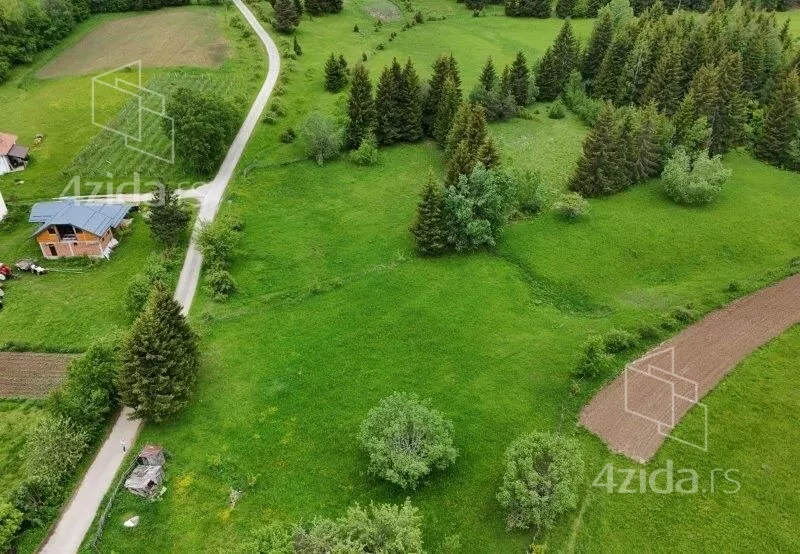 Plac | 4zida