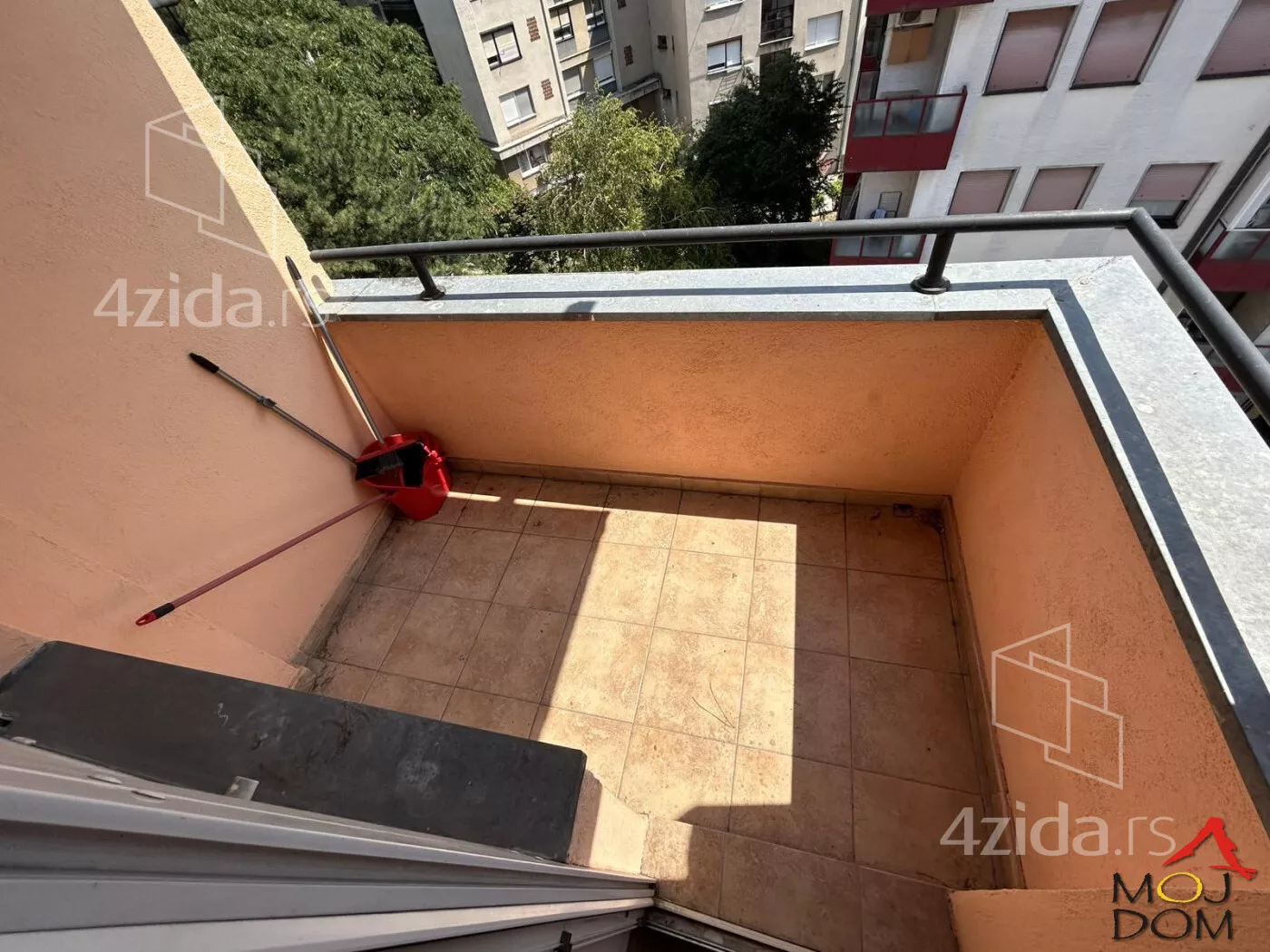 Garsonjera | 4zida