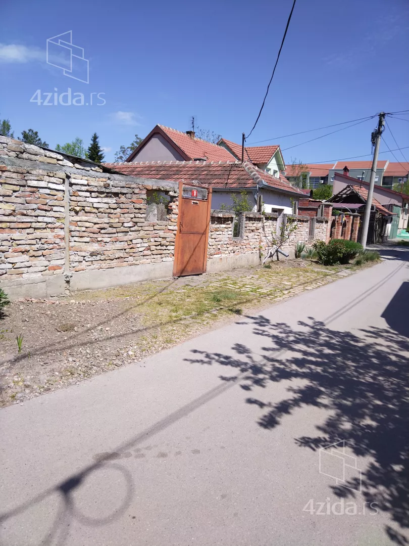 Građevinsko zemljište | 4zida