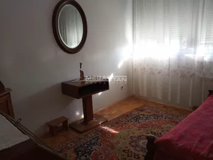 Albanske spomenice | 4zida.rs