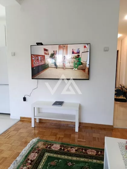 Ustanička | 4zida.rs