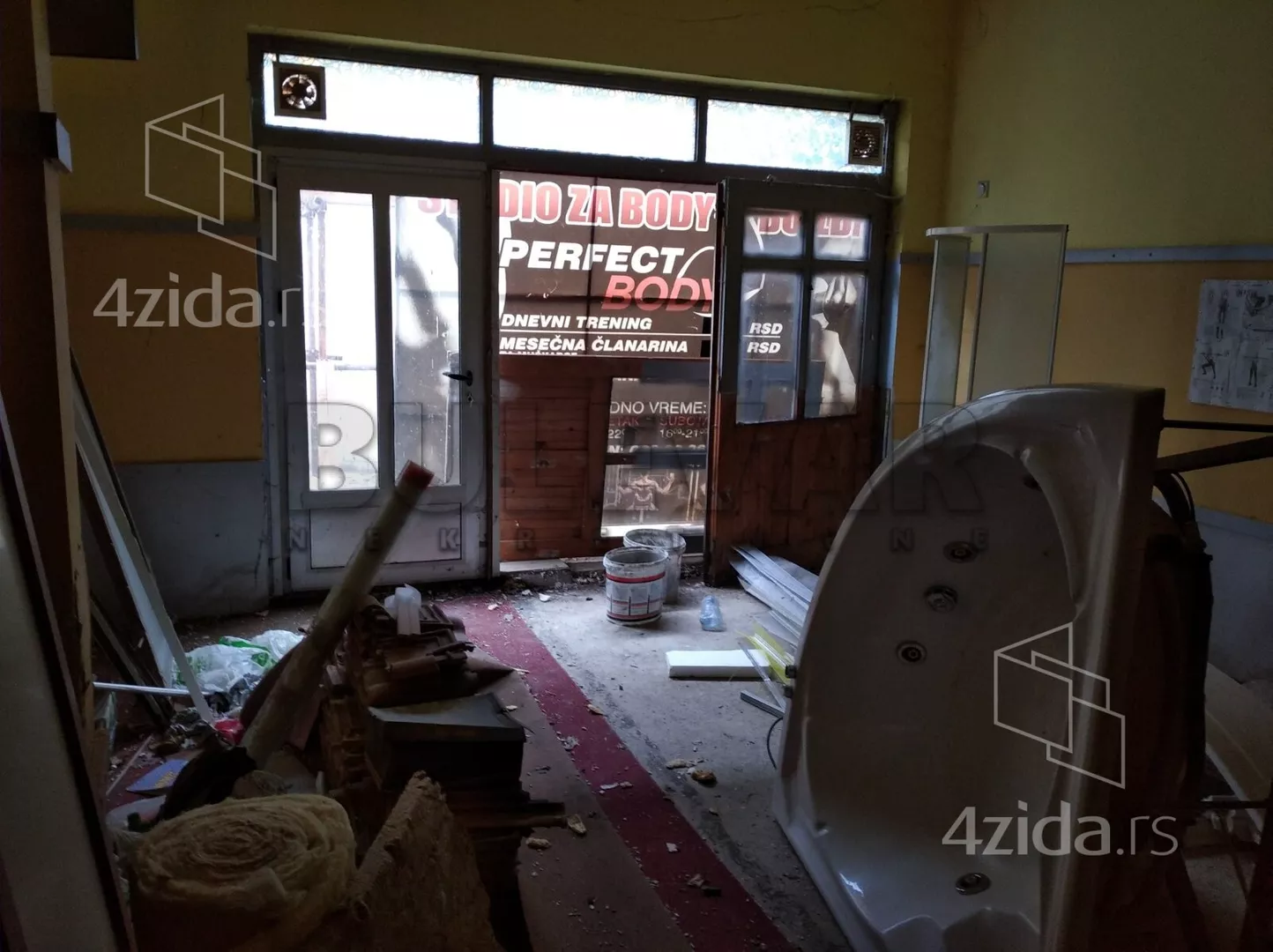 Lokal | 4zida