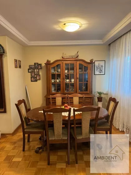Karađorđev Trg | 4zida.rs