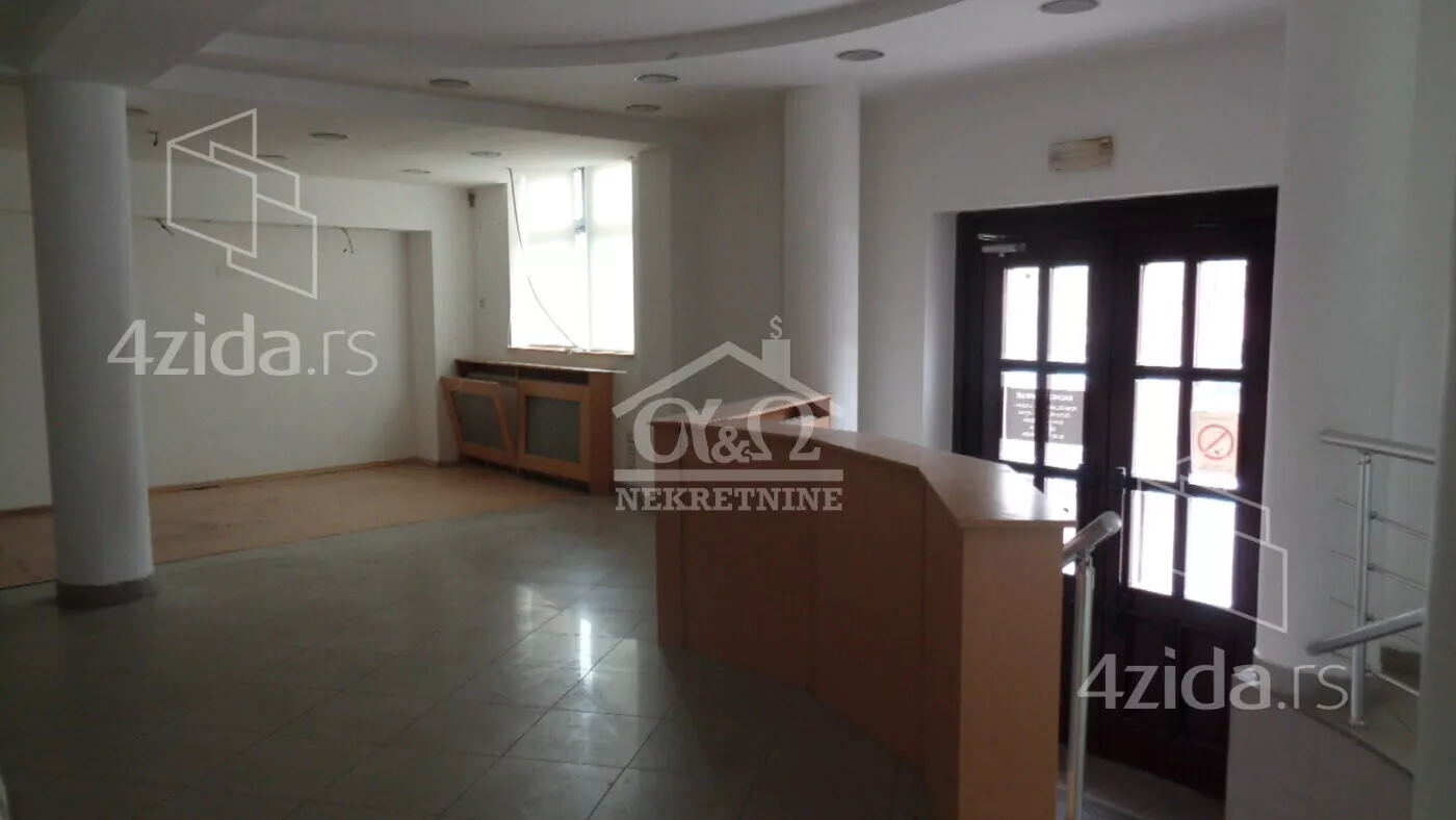 Poslovni prostor | 4zida