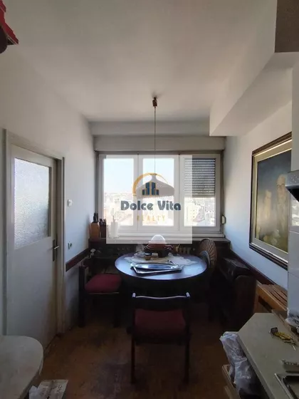 Ustanička | 4zida.rs