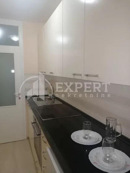Momčila Milovanovića | 4zida.rs