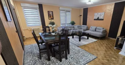 Ismeta Mujezinovića | 4zida.rs