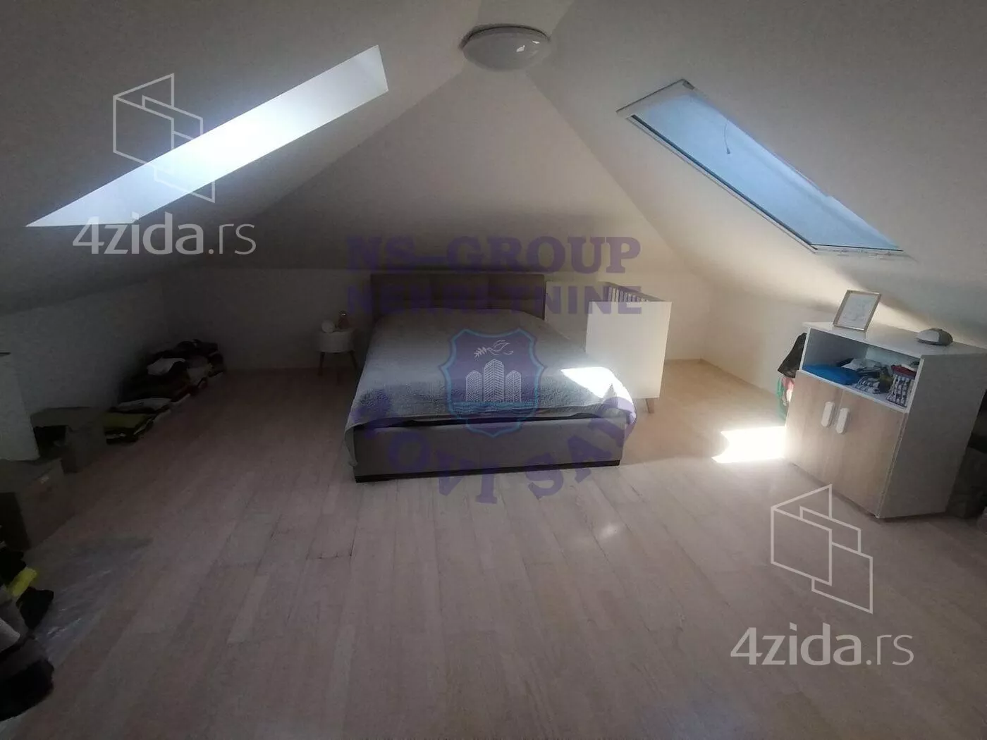 Četvoroiposoban stan | 4zida