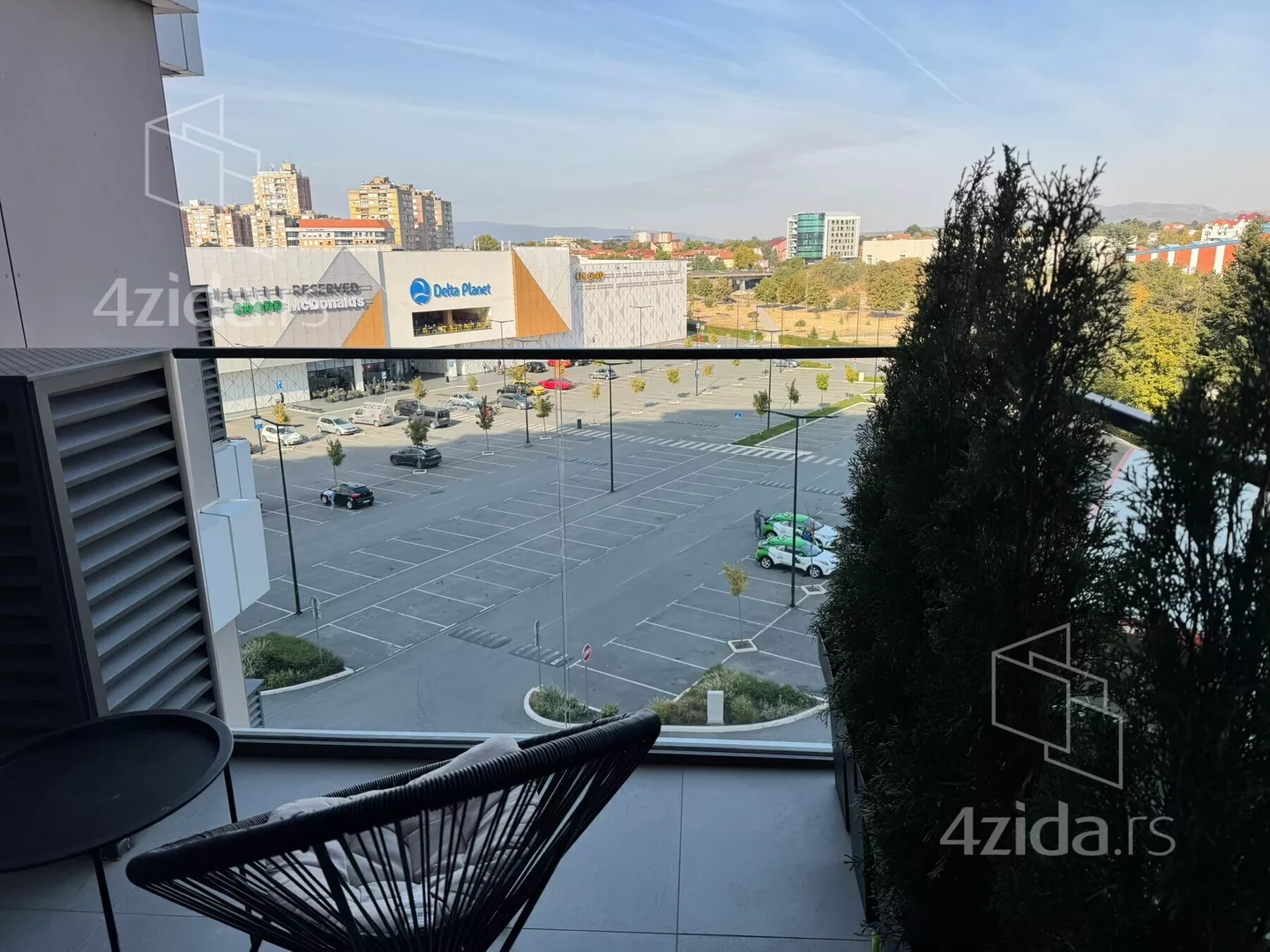 Troiposoban stan | 4zida