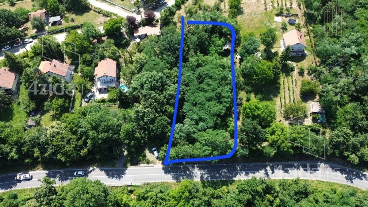 Plac | 4zida