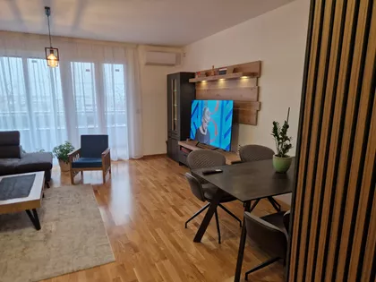 Mažuranićeva | 4zida.rs