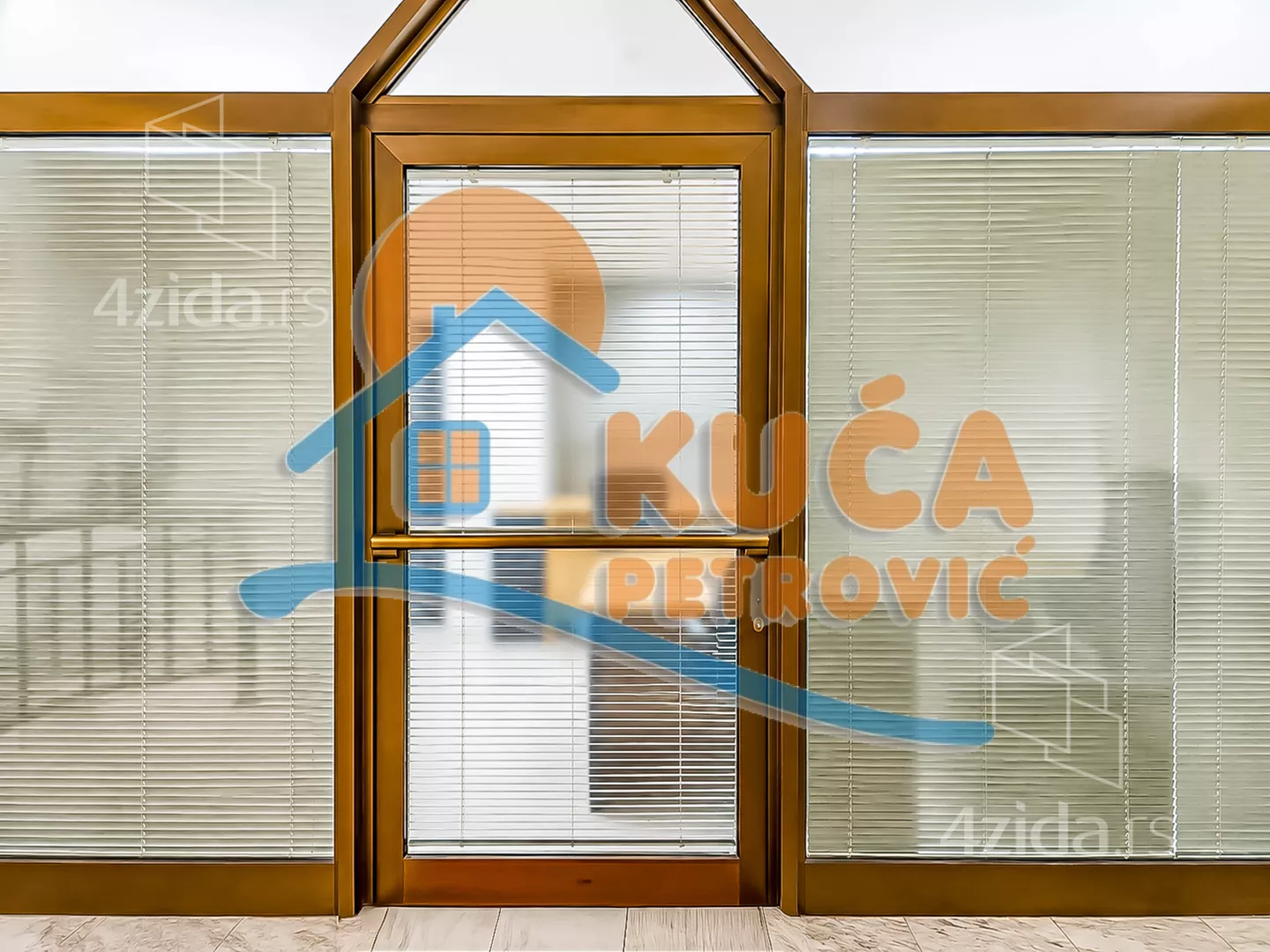 Lokal | 4zida