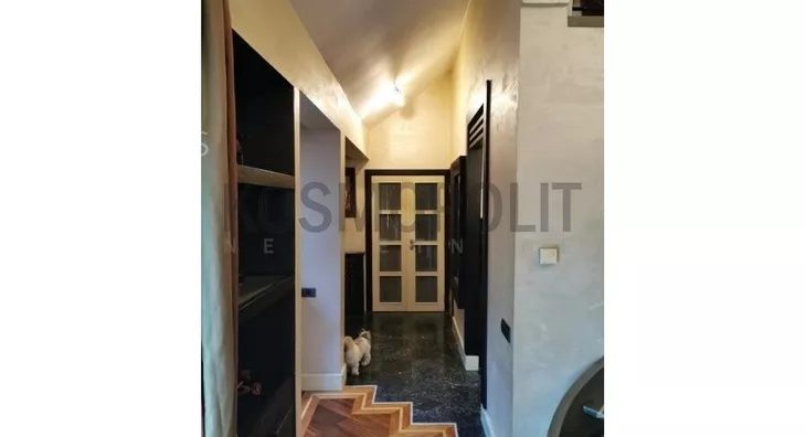 Šestosoban stan | 4zida