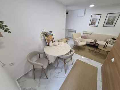 Stari Grad | 4zida.rs