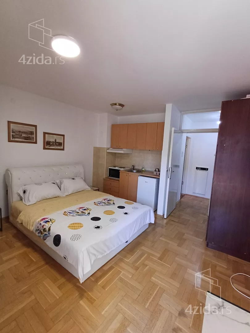 Garsonjera | 4zida