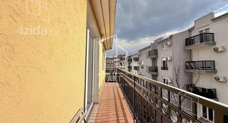 4-etažna kuća | 4zida