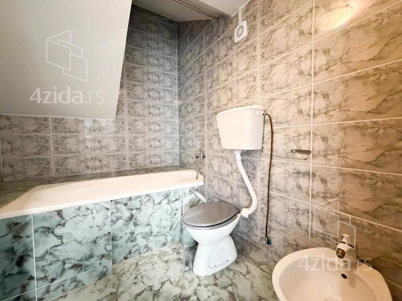 Kuća | 4zida