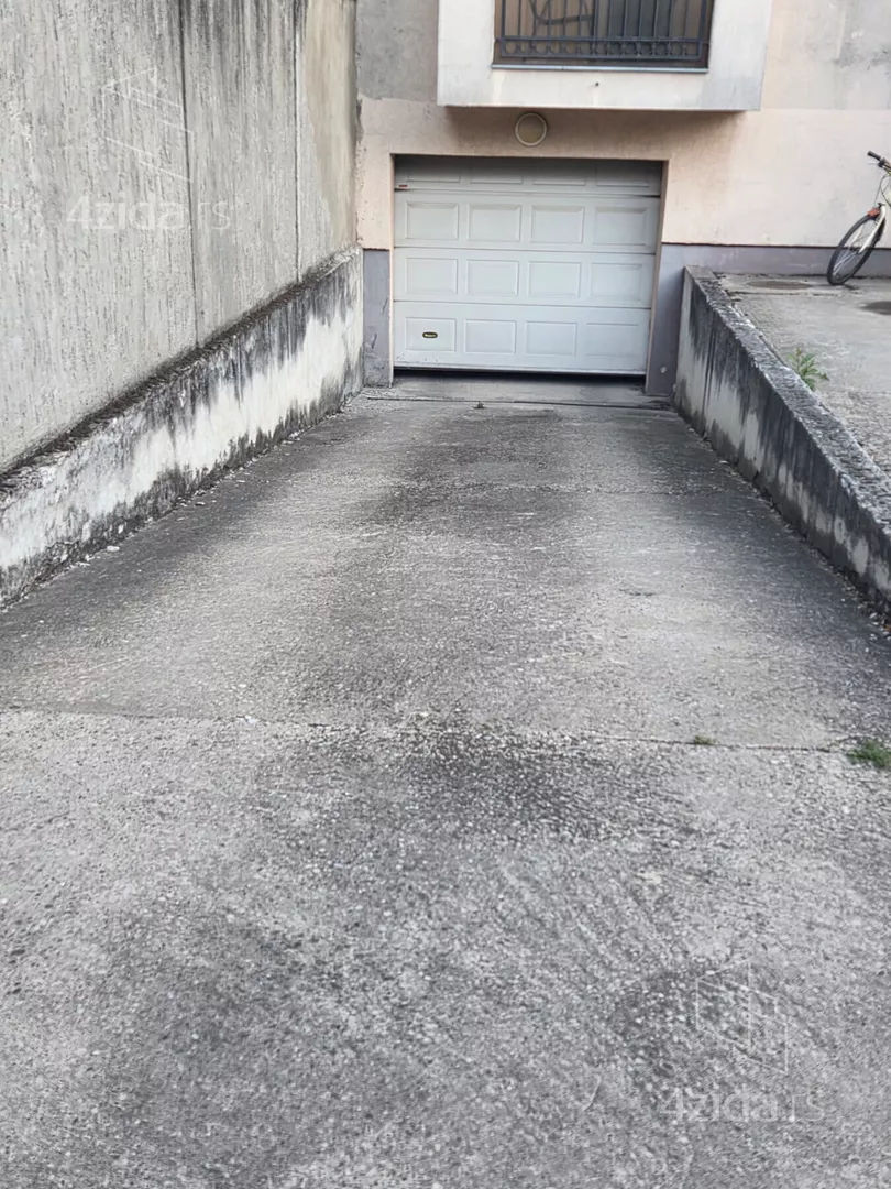 Garaža | 4zida