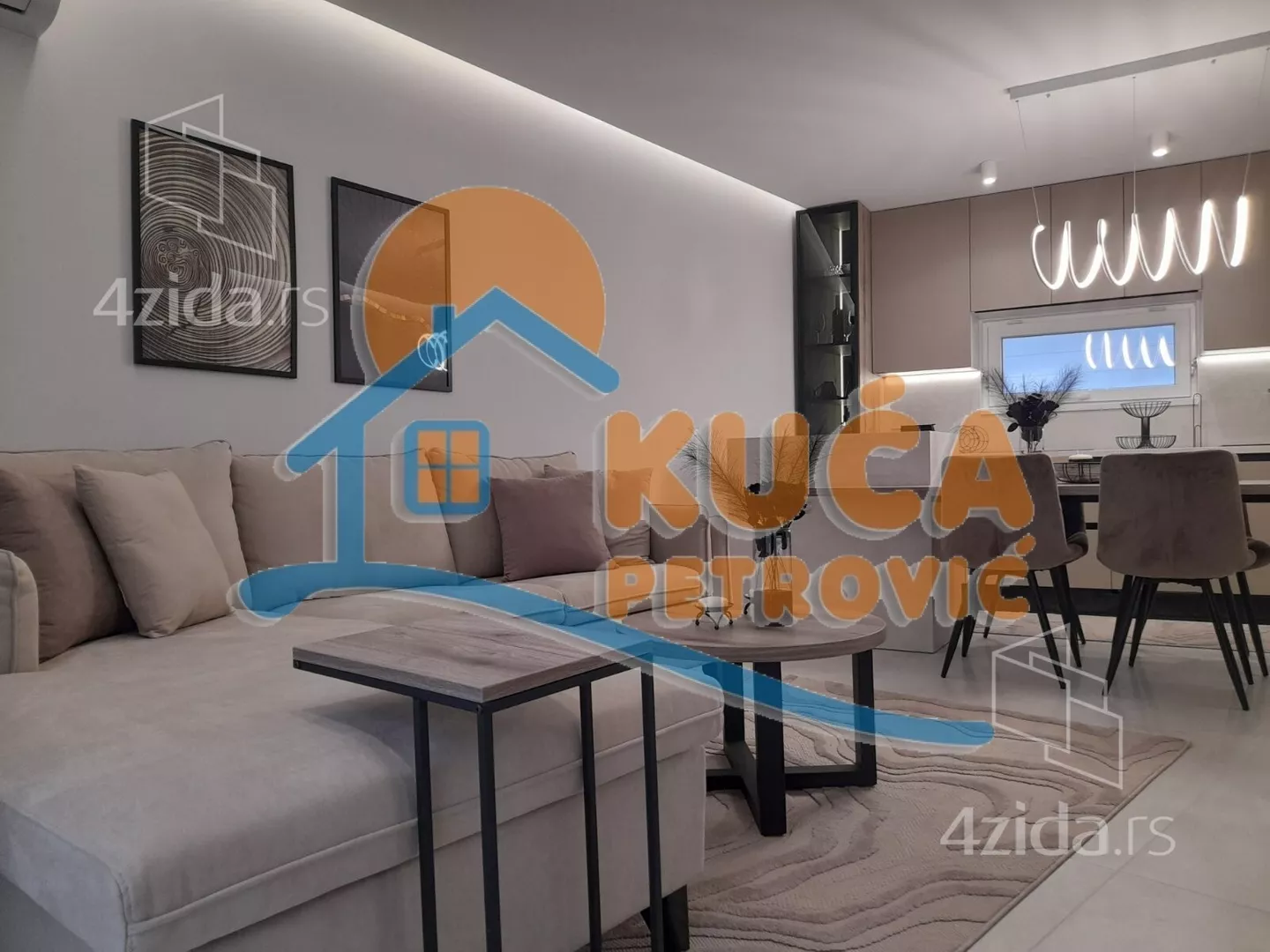 Dvoiposoban stan | 4zida