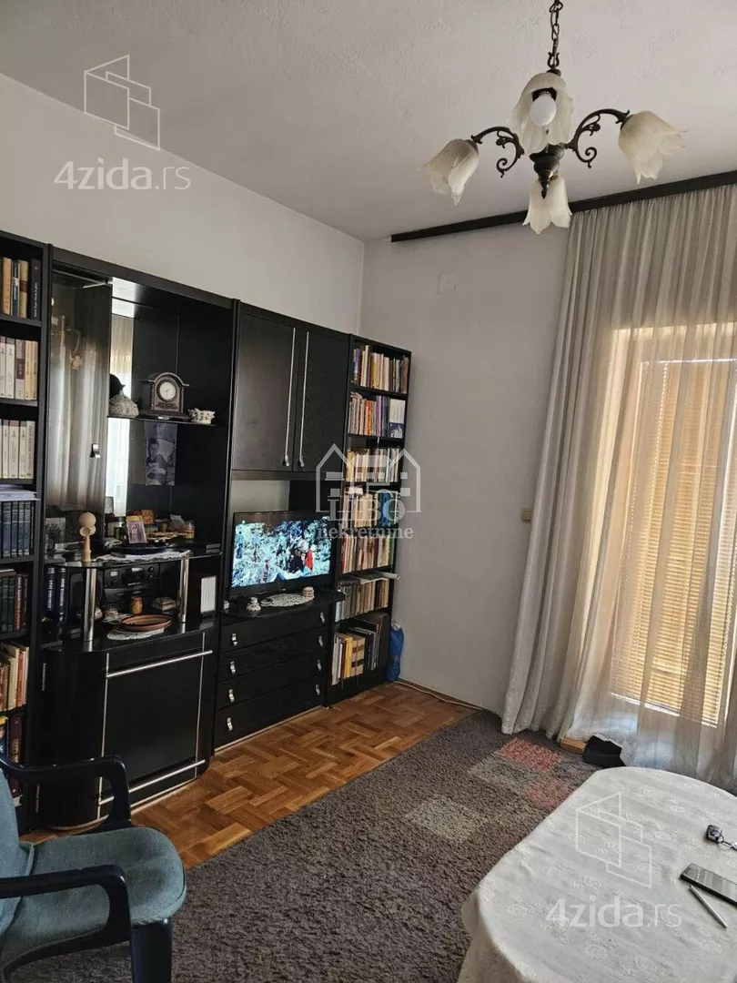 4-etažna kuća | 4zida