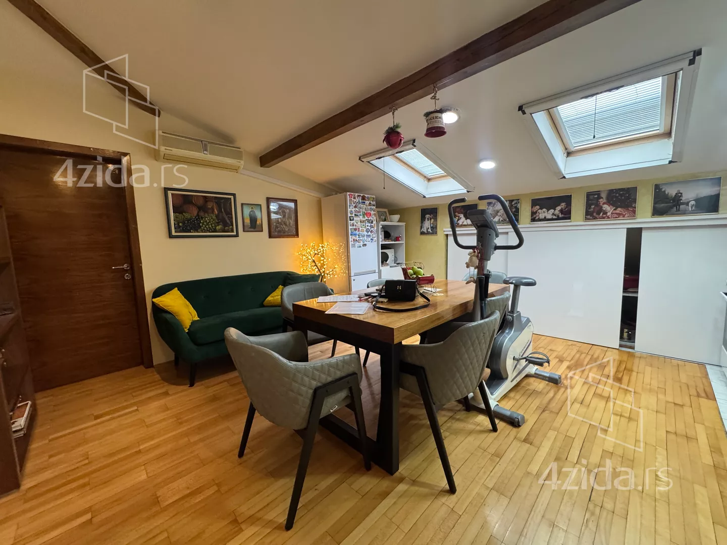 Dvoiposoban stan | 4zida