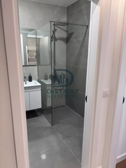 Dom Zdravlja | 4zida.rs