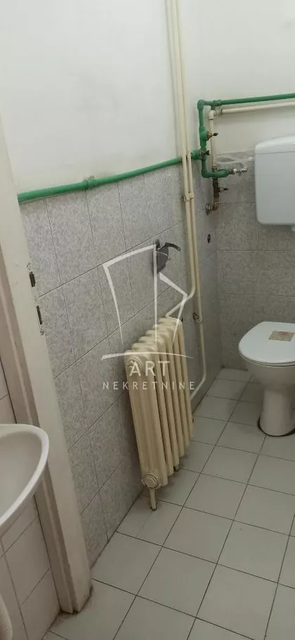 Makenzijeva | 4zida.rs