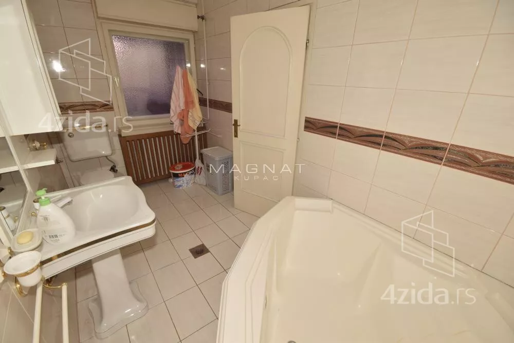 4-etažna kuća | 4zida