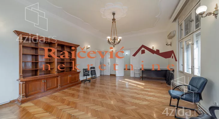 Šestosoban stan | 4zida