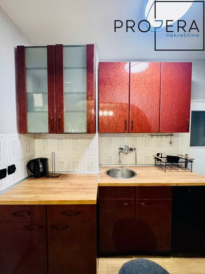 Orlovića Pavla | 4zida.rs