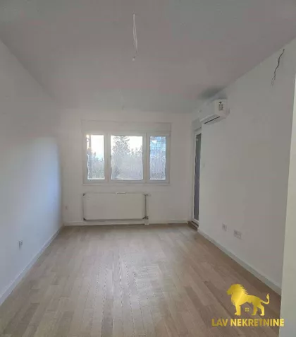 BATE BRKIĆA | 4zida.rs