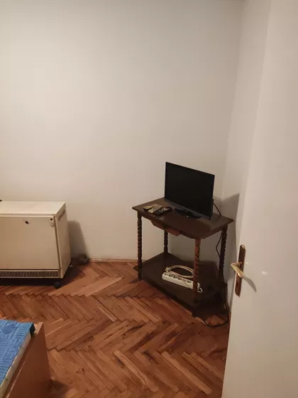 Petra Dobrovića 12 | 4zida.rs