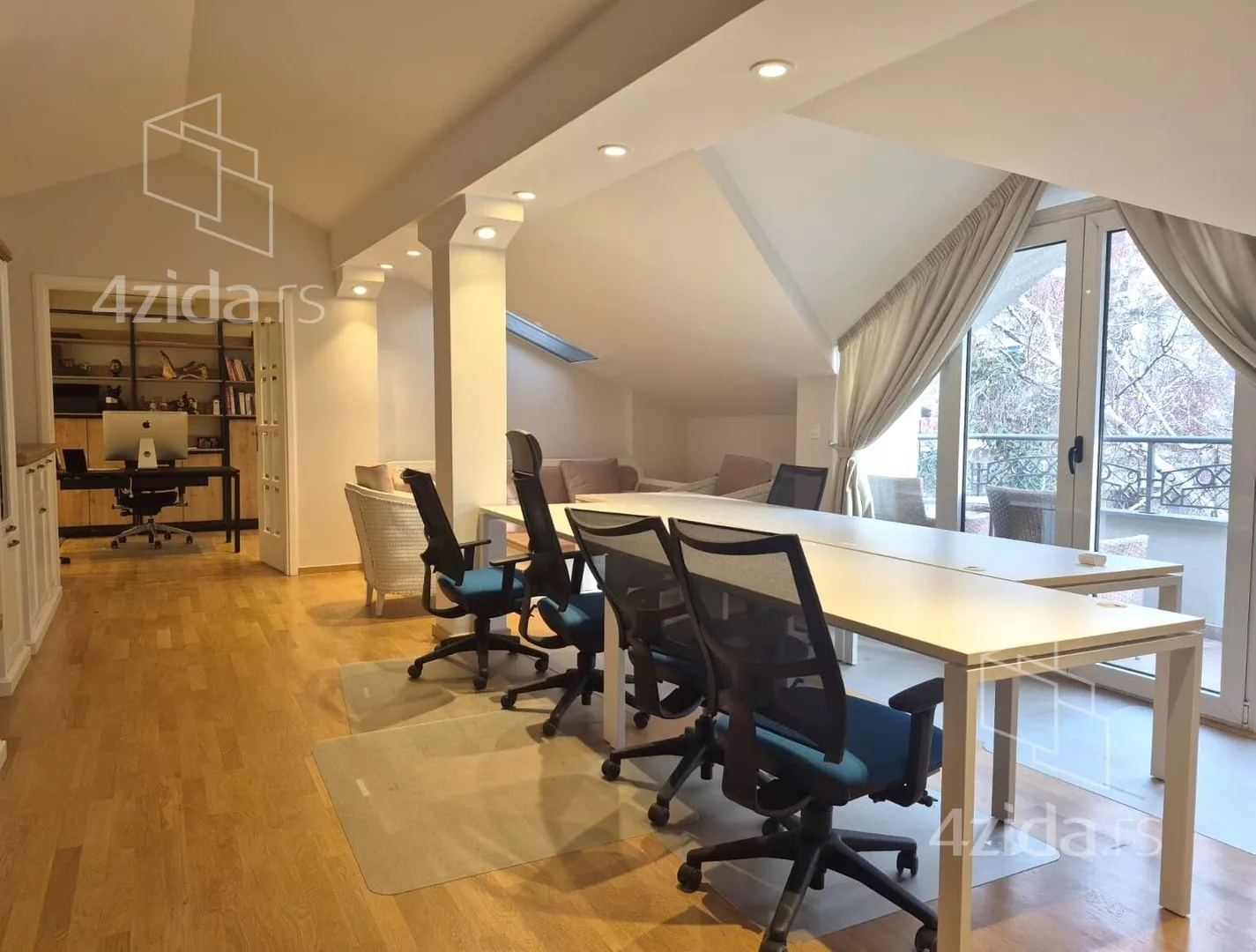 Četvoroiposoban stan | 4zida