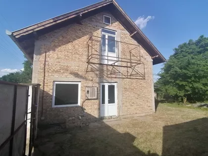 Mali Bajmok | 4zida.rs