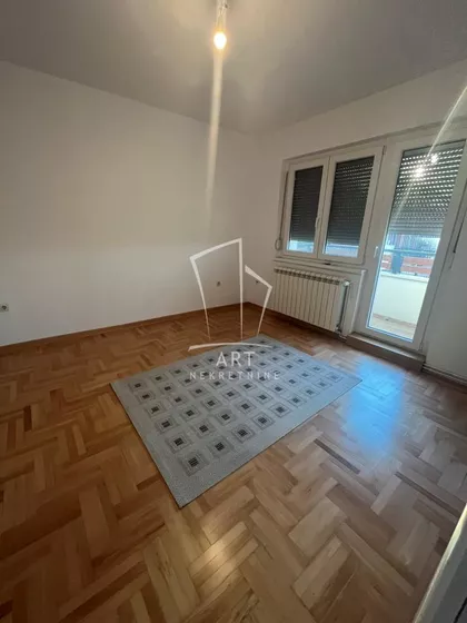 Cara Romanova | 4zida.rs