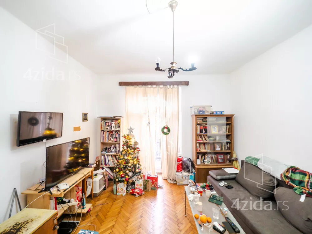 Četvoroiposoban stan | 4zida