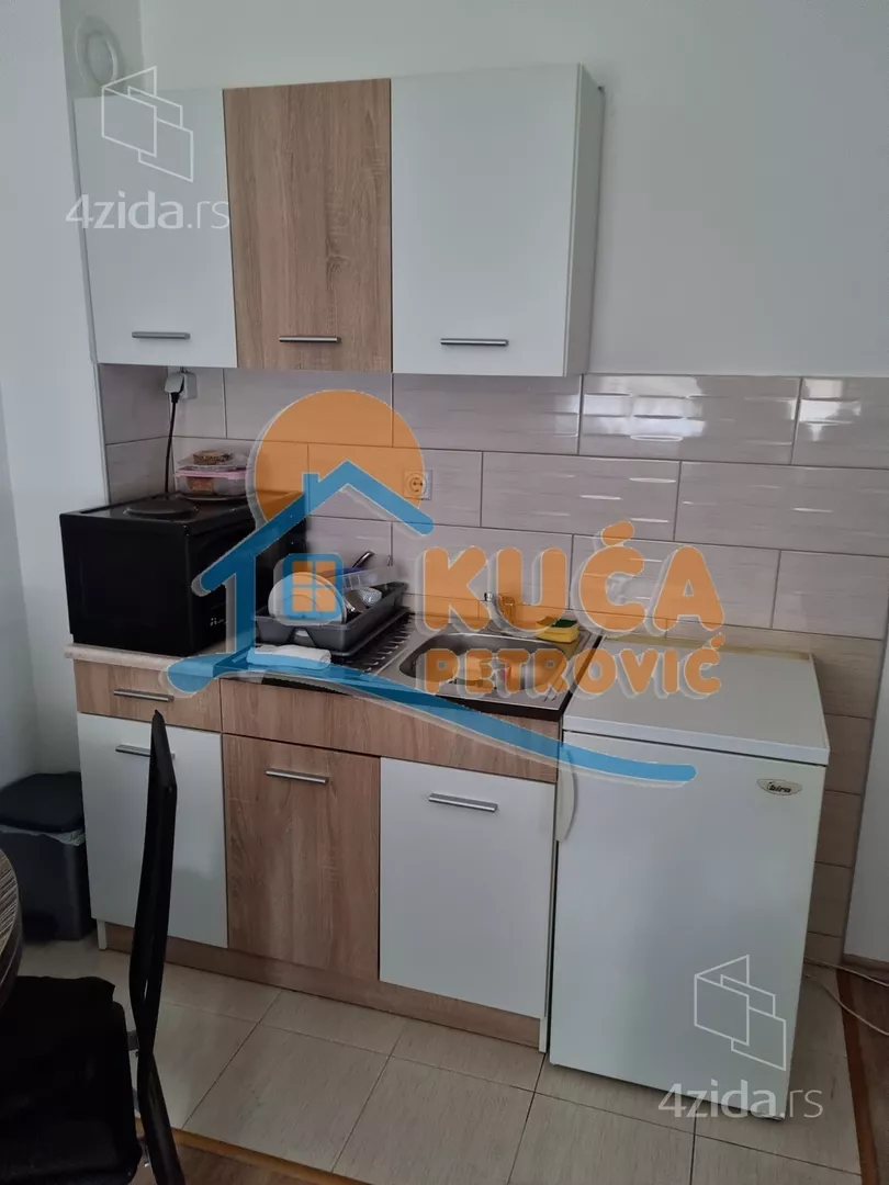 Garsonjera | 4zida