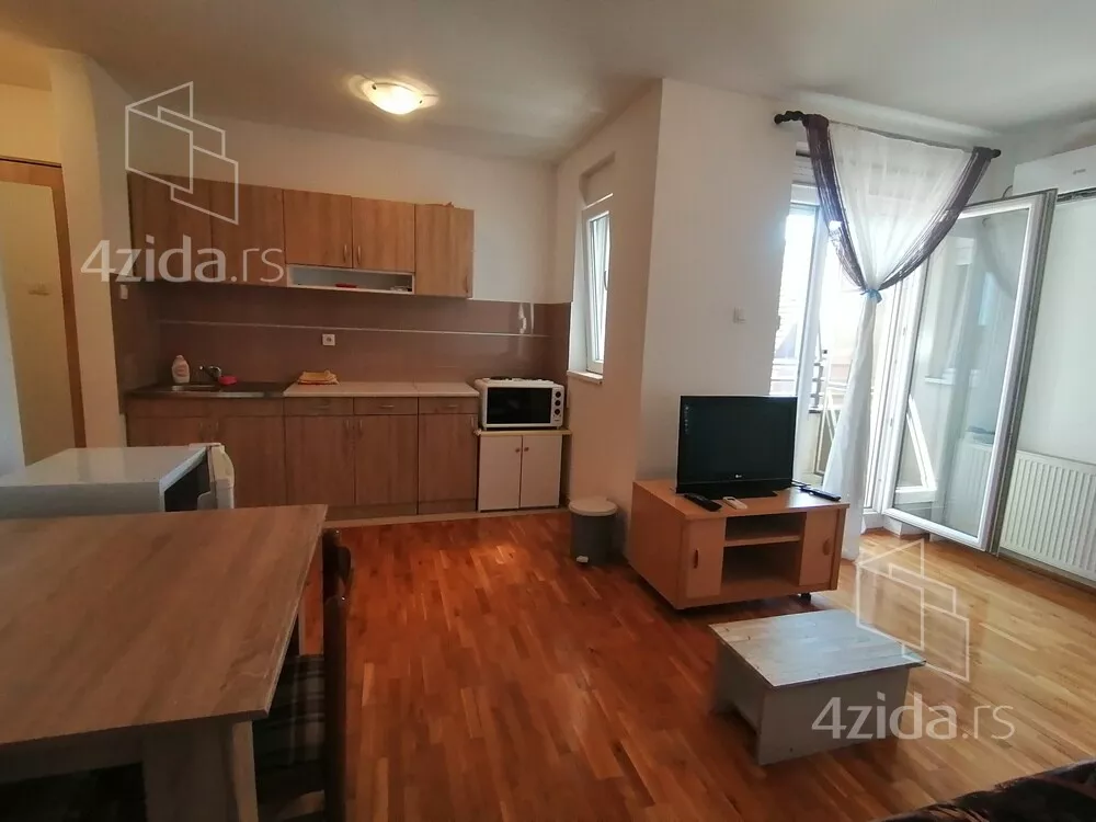 Garsonjera | 4zida