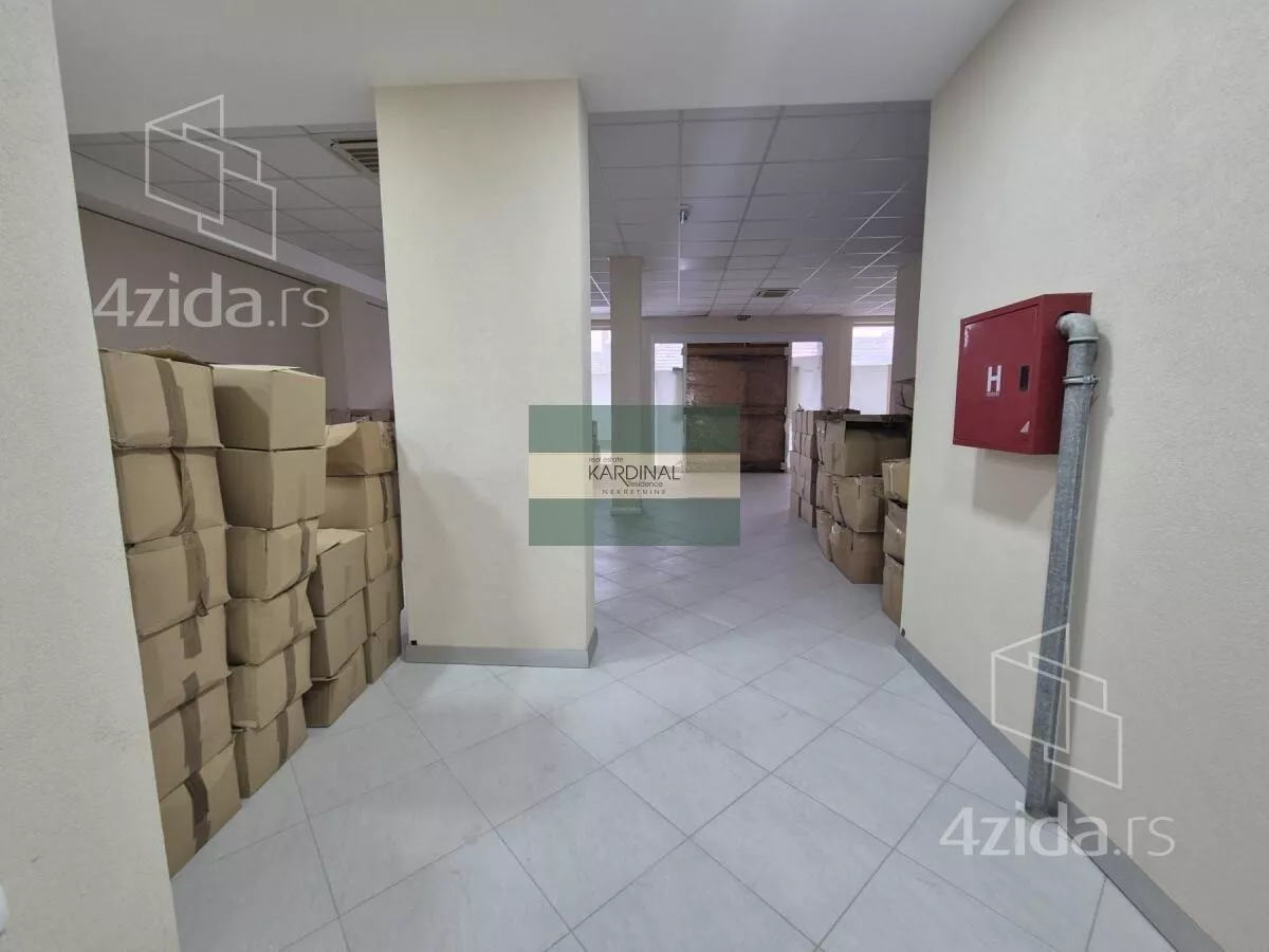 Poslovni prostor | 4zida
