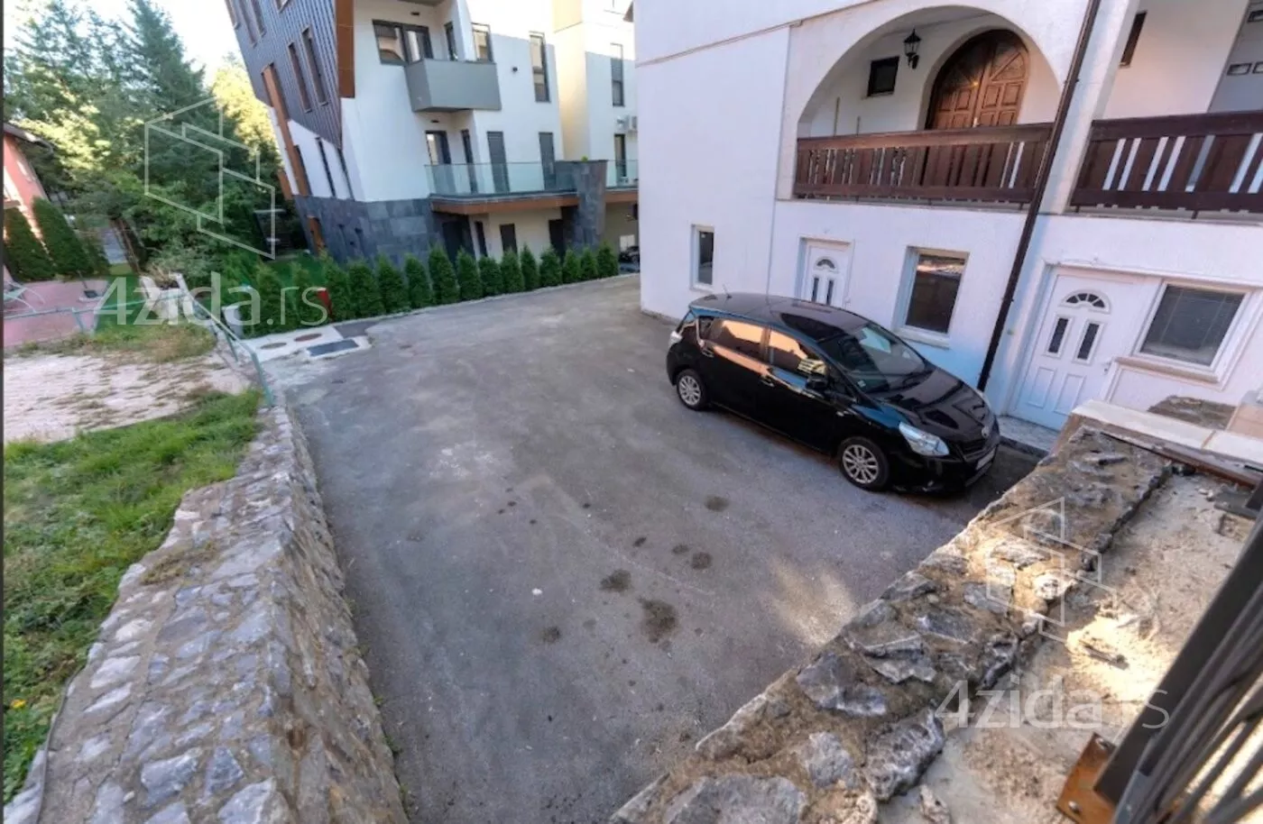 Šestosoban stan | 4zida