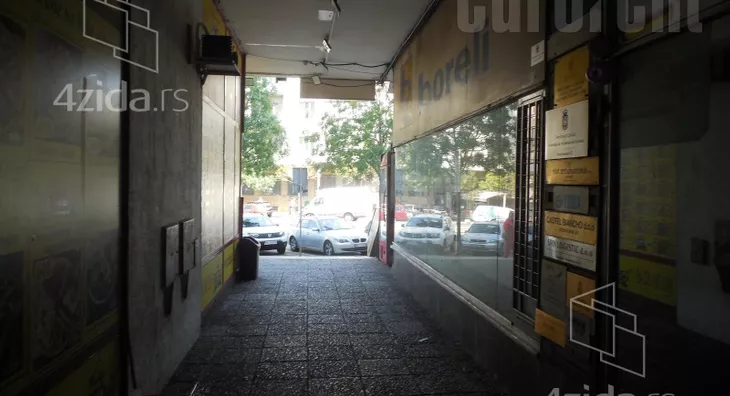 Poslovni prostor | 4zida