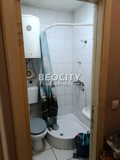 Bulevar Cara Lazara | 4zida.rs