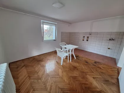 Sremska Kamenica | 4zida.rs