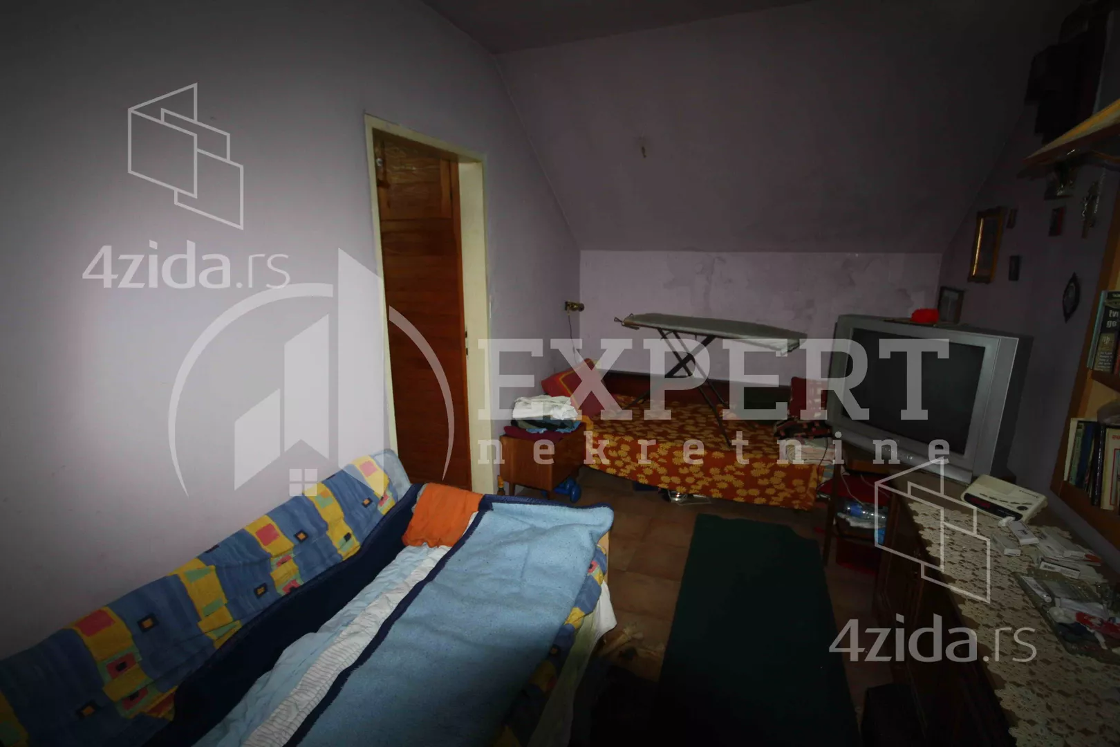 Lokal | 4zida