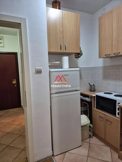 Lovćenska | 4zida.rs