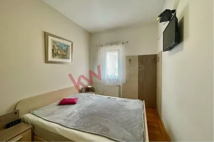 Kneževačka | 4zida.rs